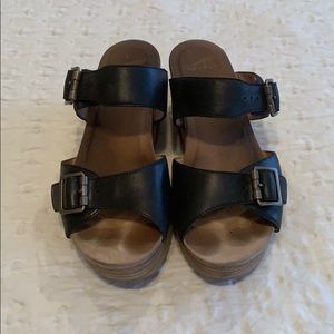 Dansko Leather Wedge with rivet detail size 8